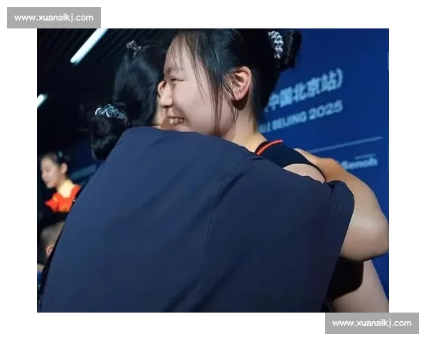 泪洒赛场！王奥芊扑向赵蕊蕊哽咽，上海队新星演绎女排精神传承